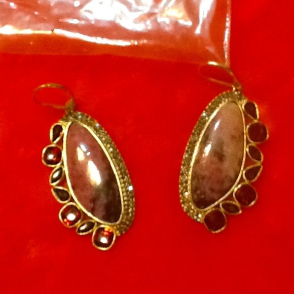 NWT SOLE SOCIETY Genuine Semi Precious Dangle Earrings - Picture 1 of 2